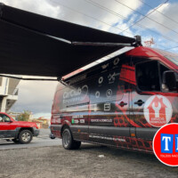 Toldo retractil para unidad movil